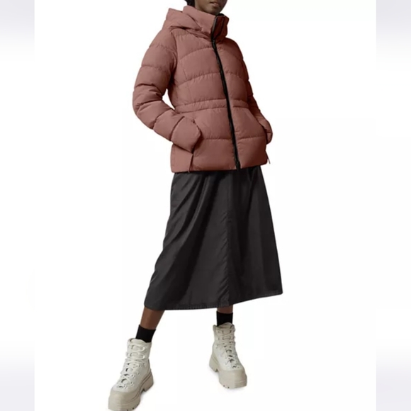Canada Goose Aurora Stylish Puffer Jacket in Brown Size XXS